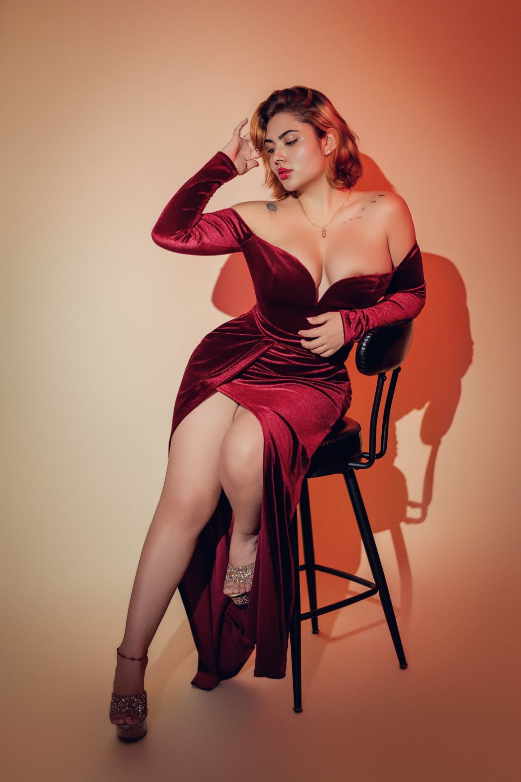 VIP-Massage Frankfurt - Masseurin Candela NEU : Alter: 26, Haarfarbe - kuper | foto - 10