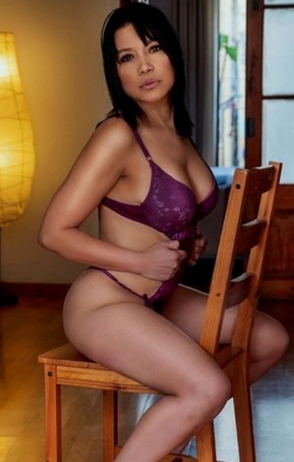 VIP-Massage Frankfurt - Masseurin Amanda NEU : Alter: 40, Haarfarbe - schwarz | foto - 1